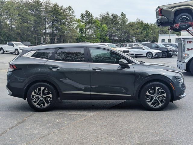 Used 2025 Kia Sportage EX image 8
