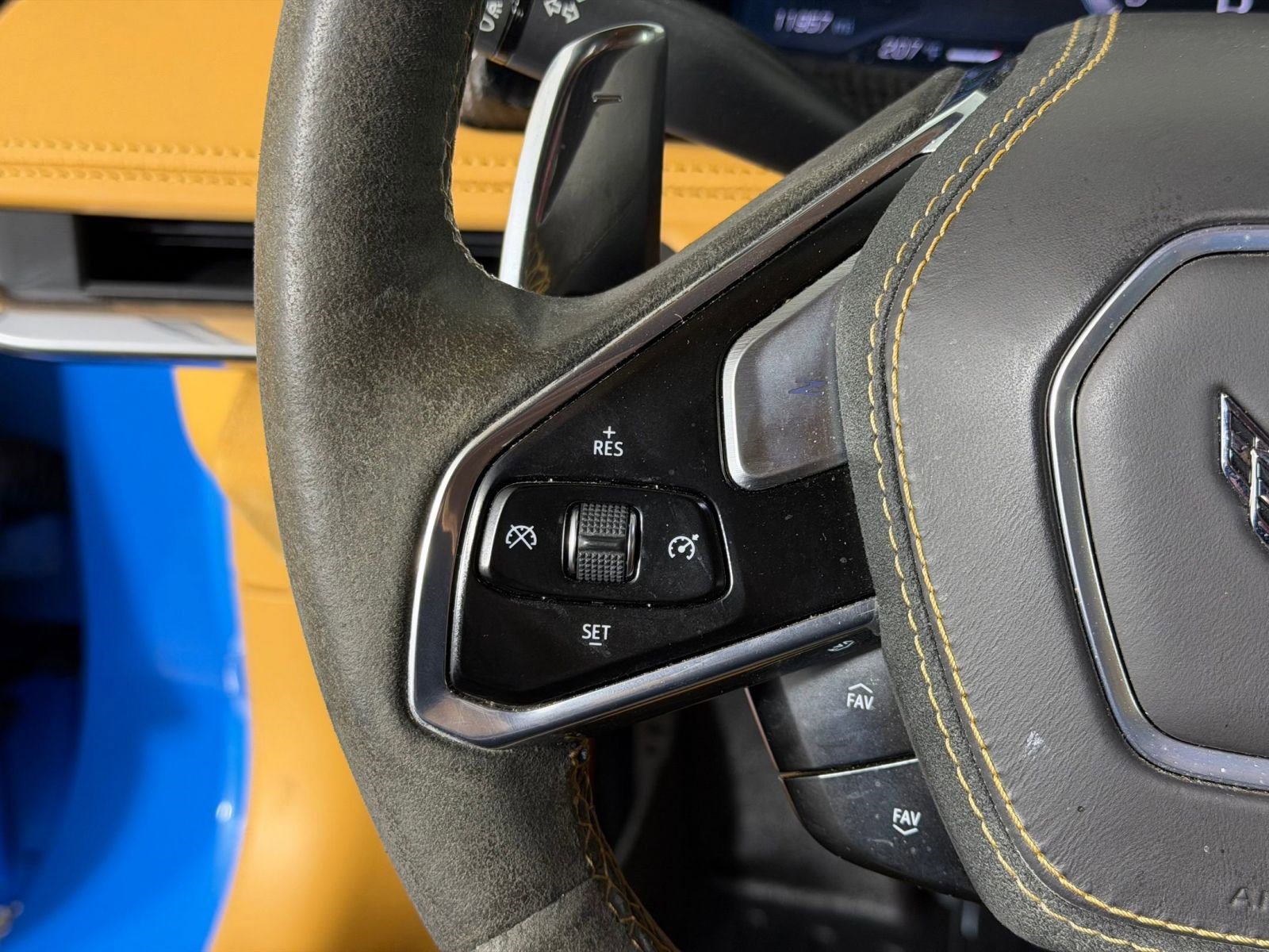 Used 2020 Chevrolet Corvette Stingray Premium Cpe w/ 3LT Preferred Equipment Group image 14