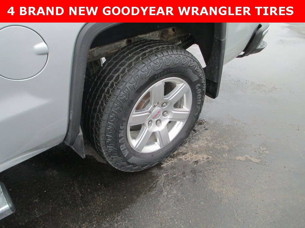 Used 2015 GMC Sierra 1500 SLT w/ Suspension Package, Off-Road image 2