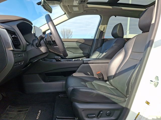 Used 2022 Nissan Rogue SL w/ SL Premium Package image 13