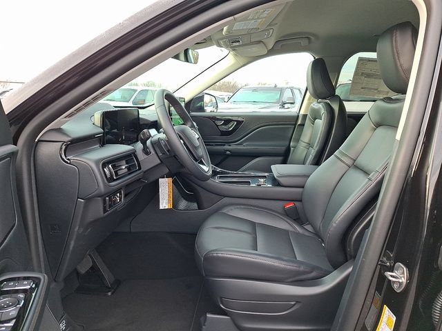 New 2026 Lincoln Aviator AWD w/ Jet Appearance Package image 6