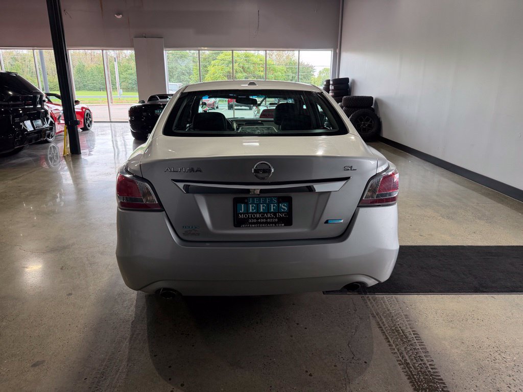 Used 2014 Nissan Altima 2.5 SL w/ Technology Package FWD image 5