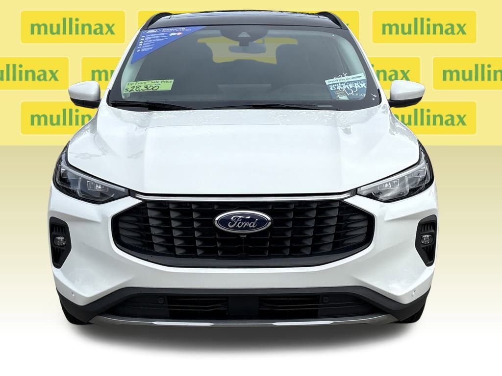 Certified 2024 Ford Escape Platinum w/ Premium Technology Package image 11