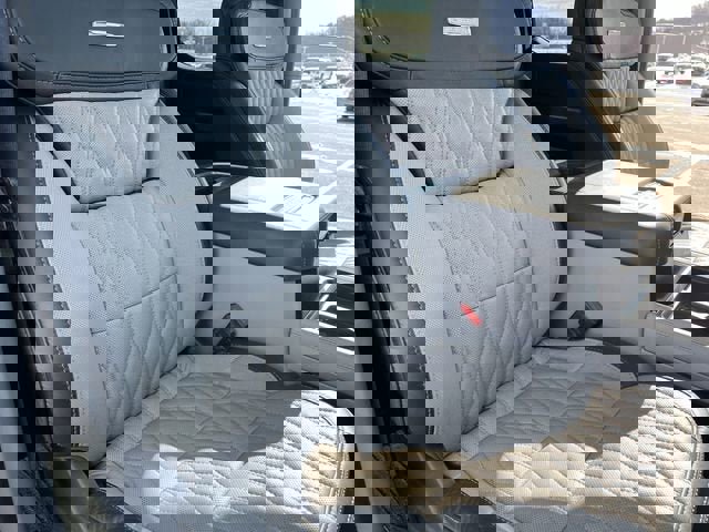 Used 2023 Ford F250 Limited image 29