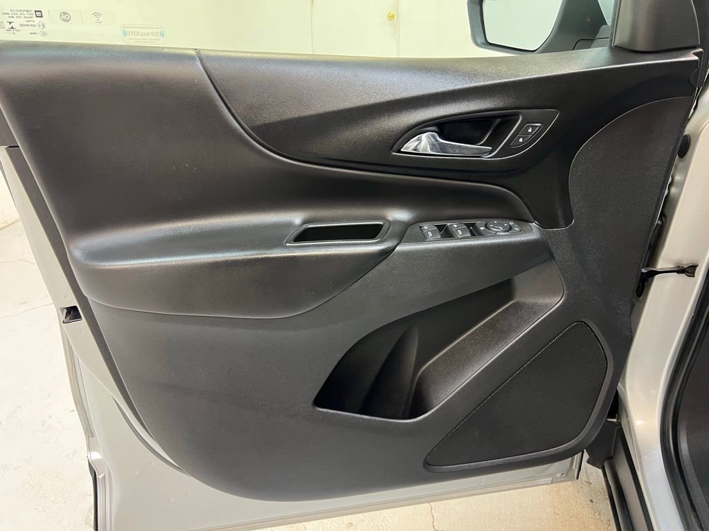 Used 2020 Chevrolet Equinox LT image 14