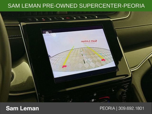 Used 2023 Jeep Grand Cherokee Altitude image 13