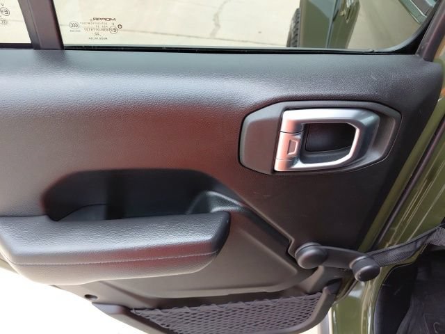 Used 2023 Jeep Gladiator Sport AWD/4WD image 28