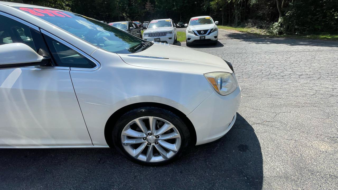 Used 2012 Buick Verano FWD image 12