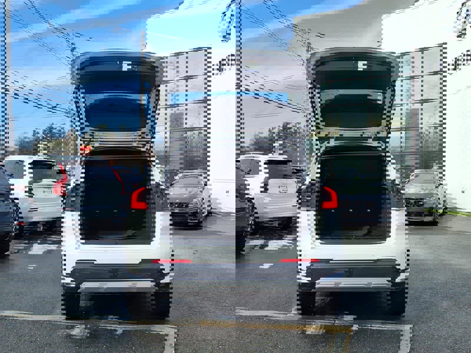 Used 2025 BMW X1 xDrive28i image 10