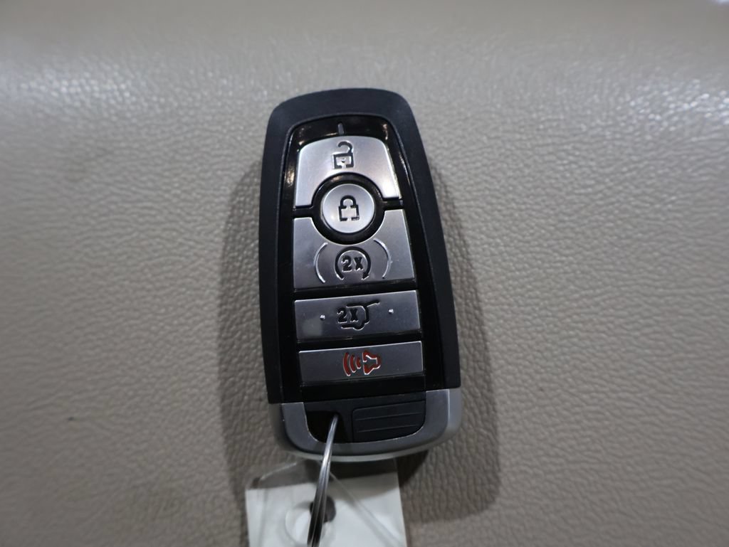 Used 2022 Ford Expedition Limited AWD/4WD image 30