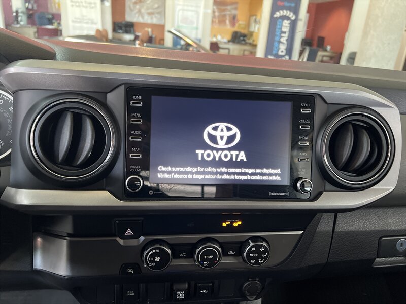Used 2020 Toyota Tacoma SR5 RWD image 15