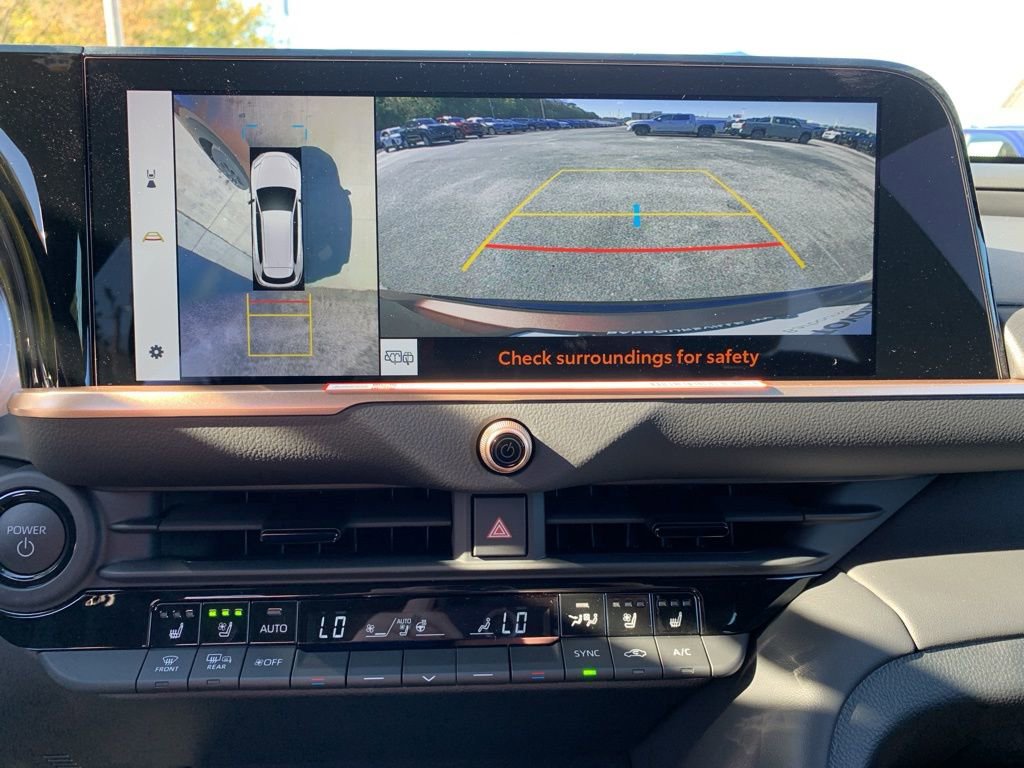 New 2025 Toyota Crown Signia image 21