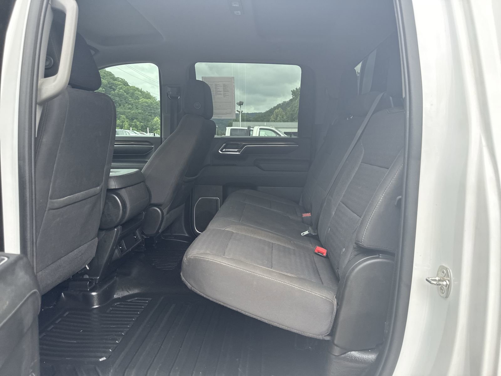 Used 2024 Chevrolet Silverado 3500 LT AWD/4WD image 24