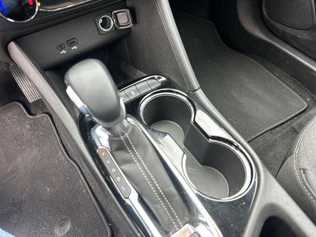 Used 2024 Buick Encore GX Preferred image 19