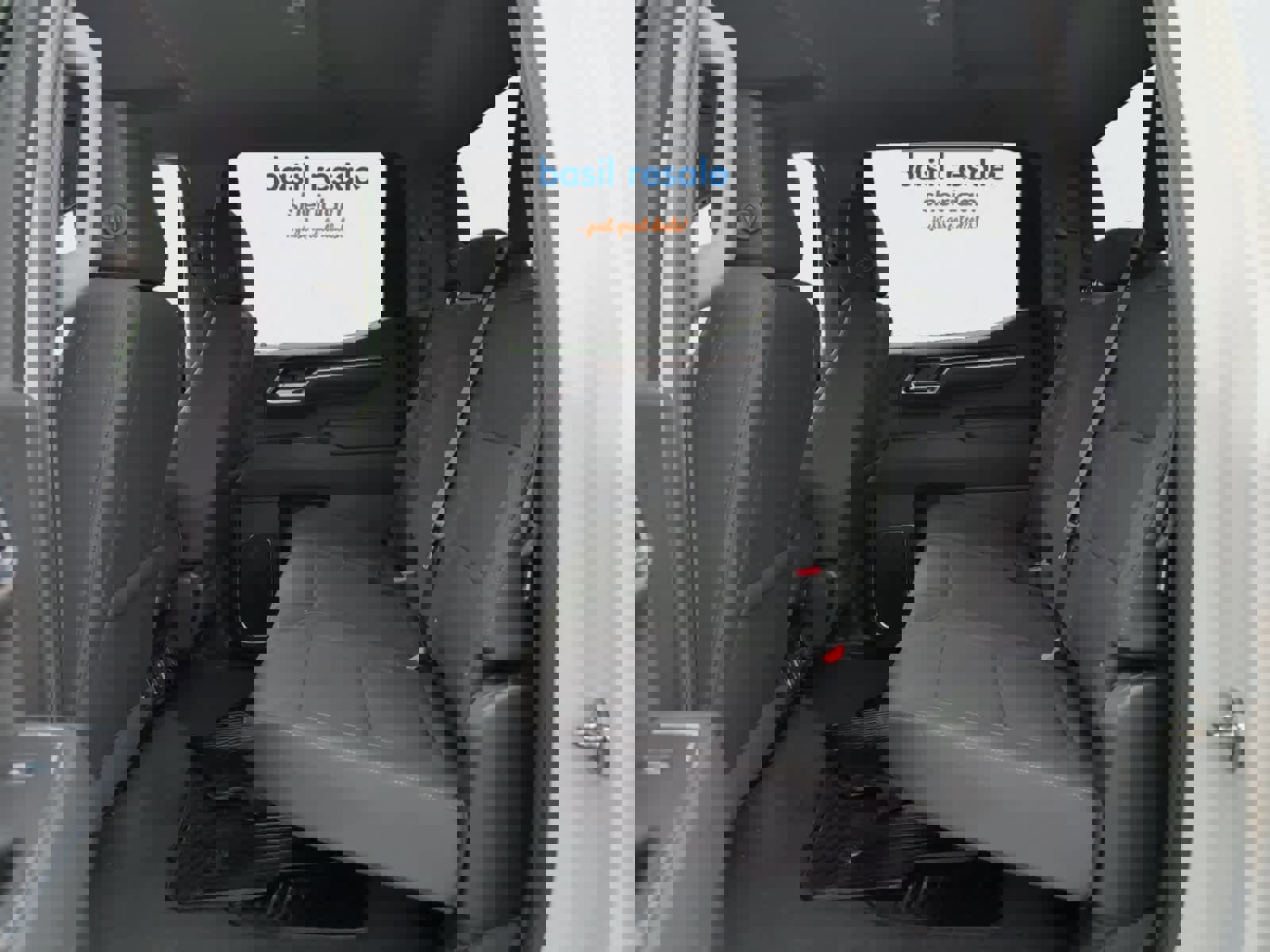 Used 2025 Chevrolet Silverado 1500 LT image 17