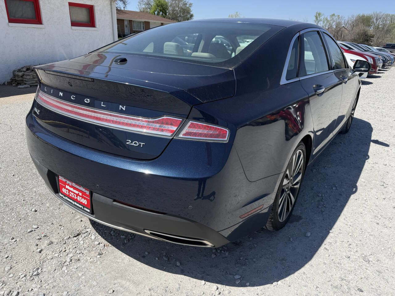 Used 2017 Lincoln MKZ Reserve FWD image 3
