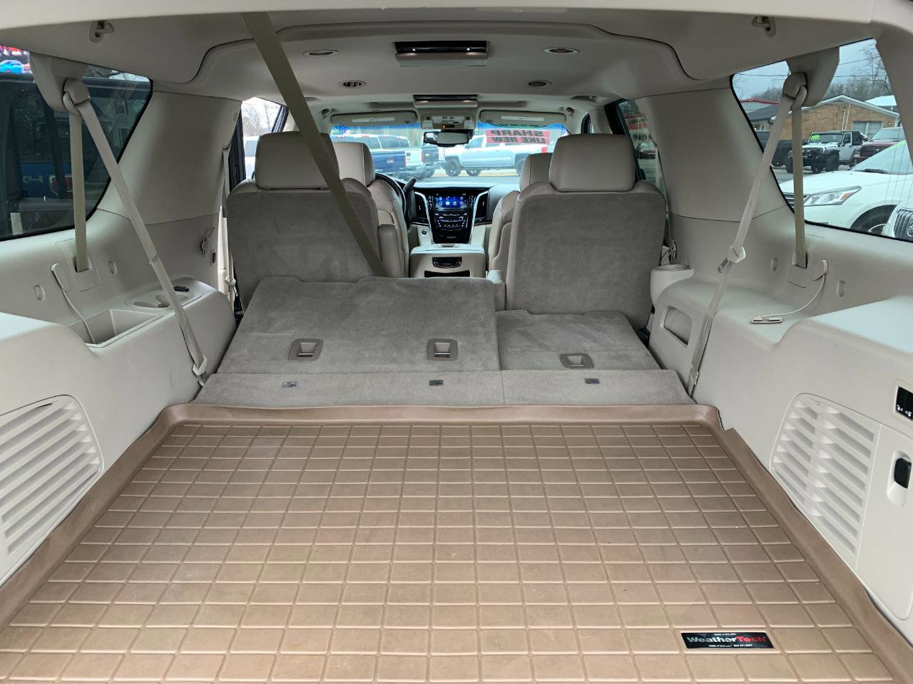 Used 2015 Cadillac Escalade ESV Premium image 37