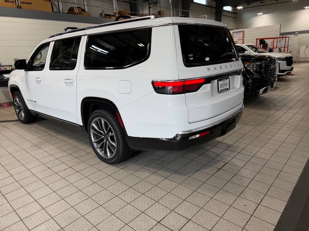 Used 2024 Jeep Wagoneer L Series III w/ Premium Group I AWD/4WD image 7