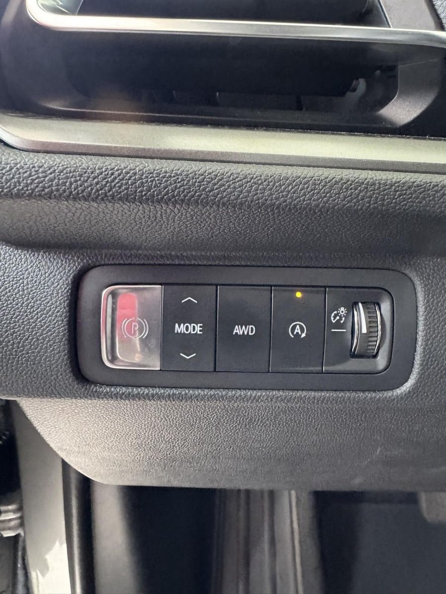 Used 2024 Chevrolet Traverse LT AWD/4WD image 13