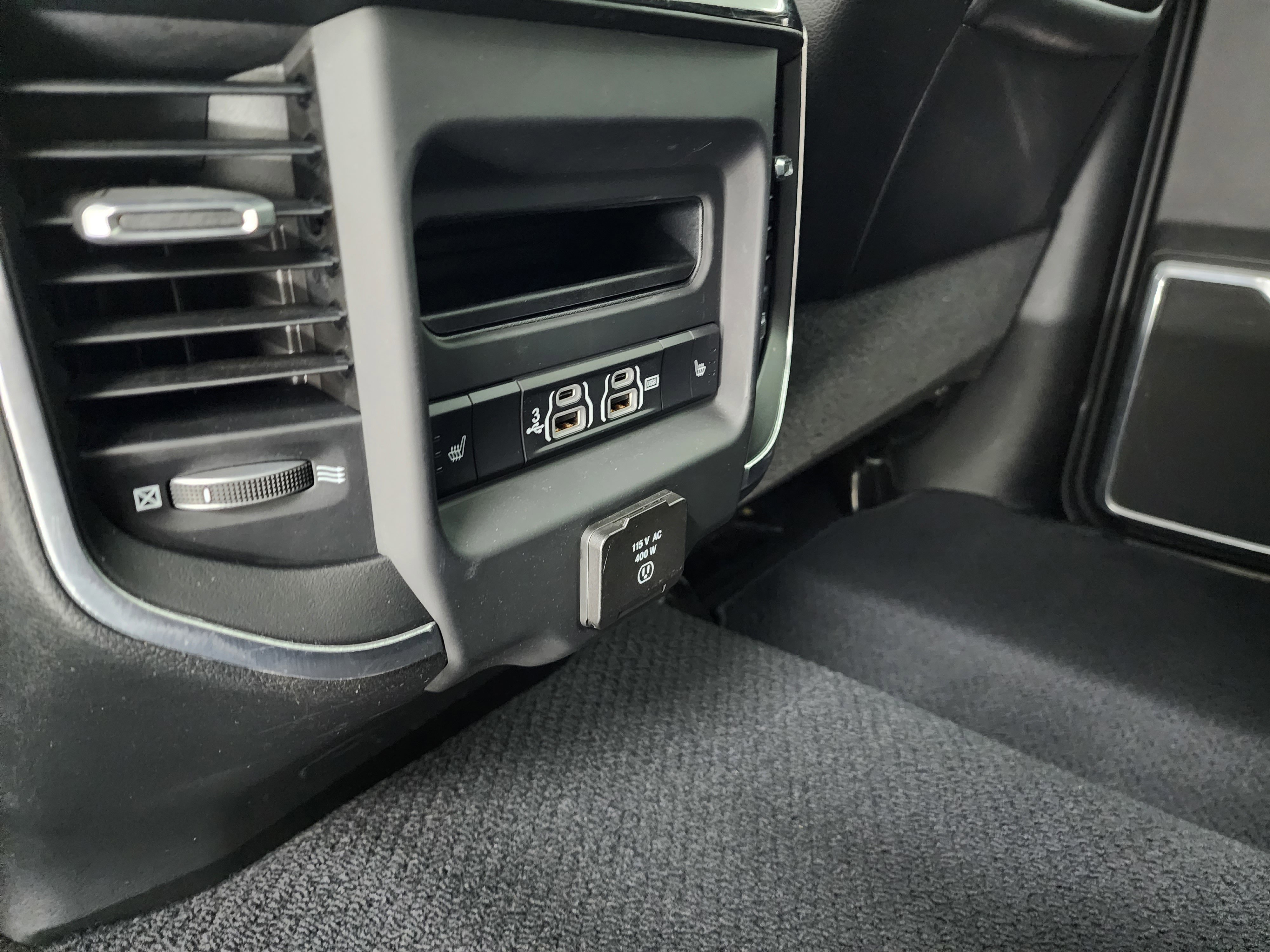 Used 2020 RAM 2500 Laramie image 10