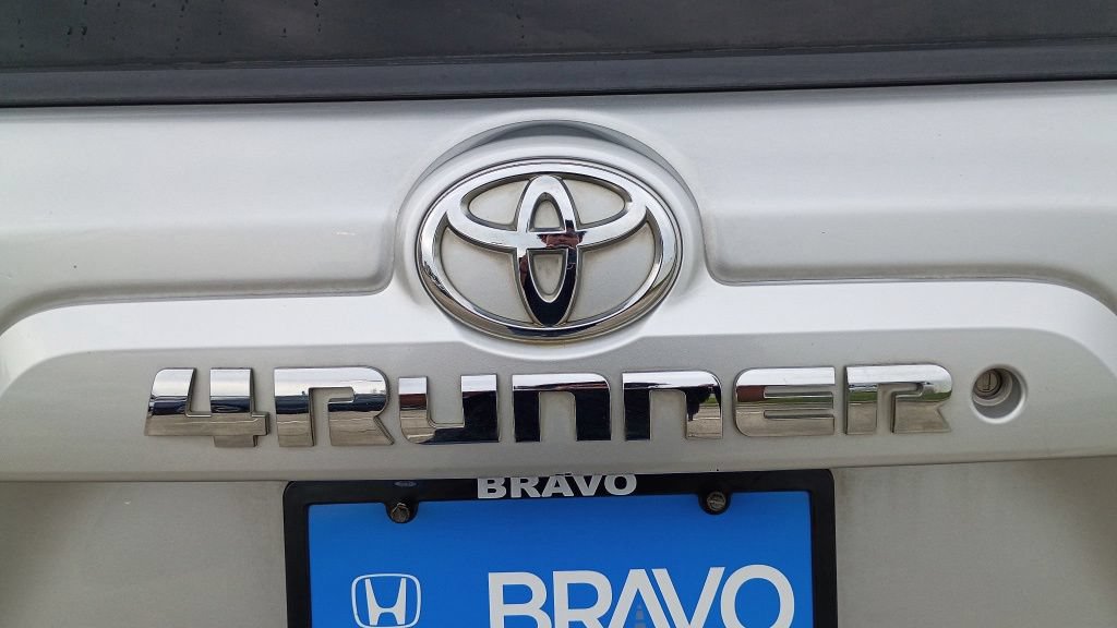 Used 2015 Toyota 4Runner SR5 RWD image 10