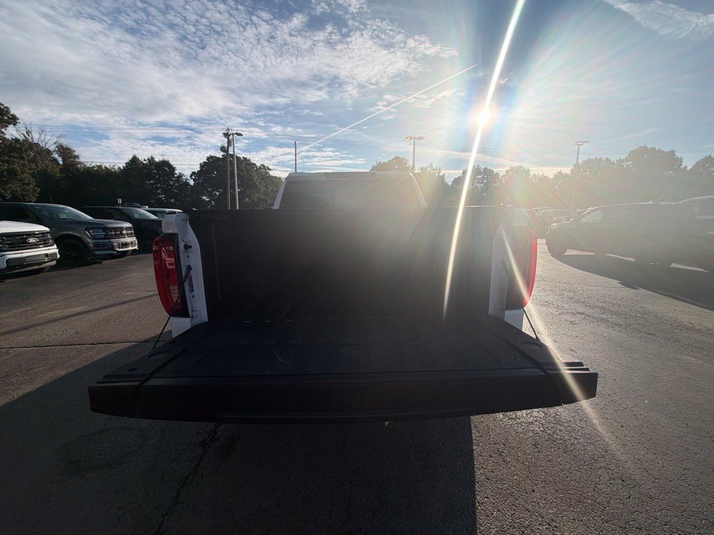 Used 2022 GMC Sierra 1500 AT4 w/ AT4 Premium Package AWD/4WD image 11