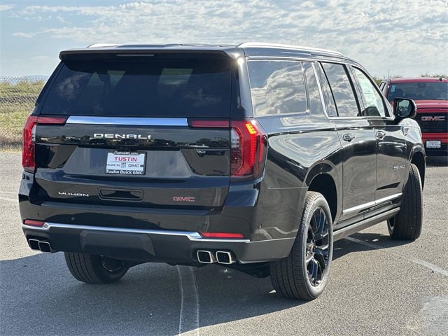 New 2026 GMC Yukon XL Denali w/ Denali Reserve Package image 4