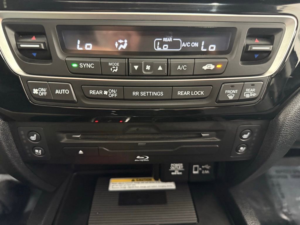 Used 2021 Honda Pilot Elite image 40