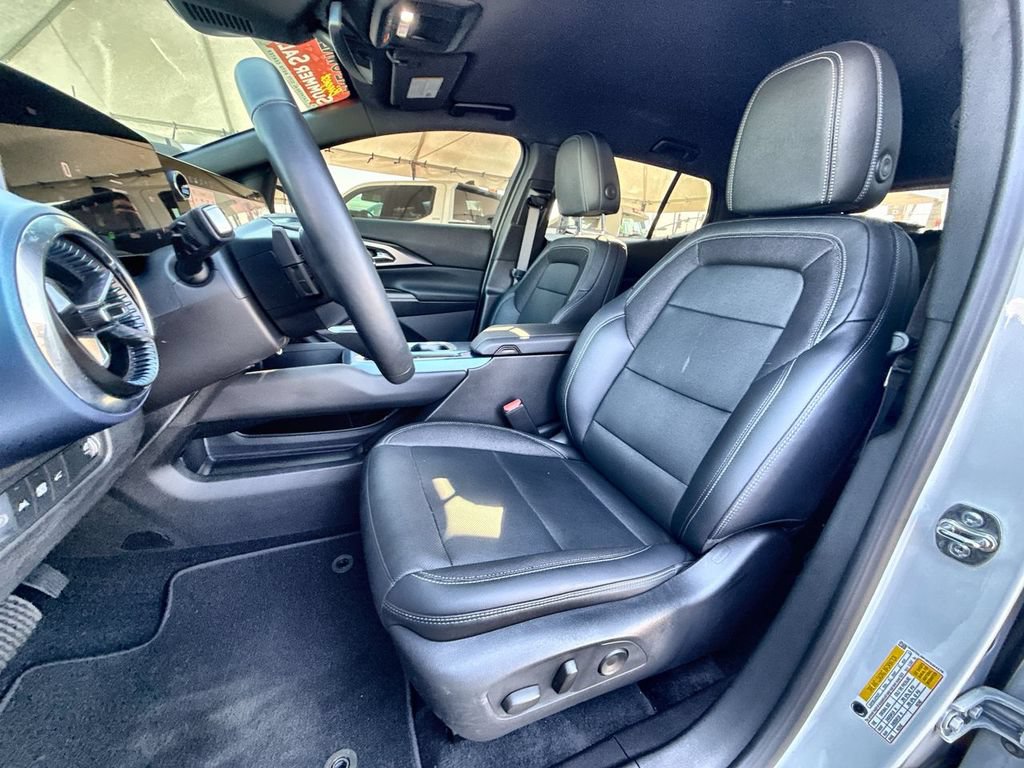 Used 2024 Chevrolet Equinox EV LT FWD image 18