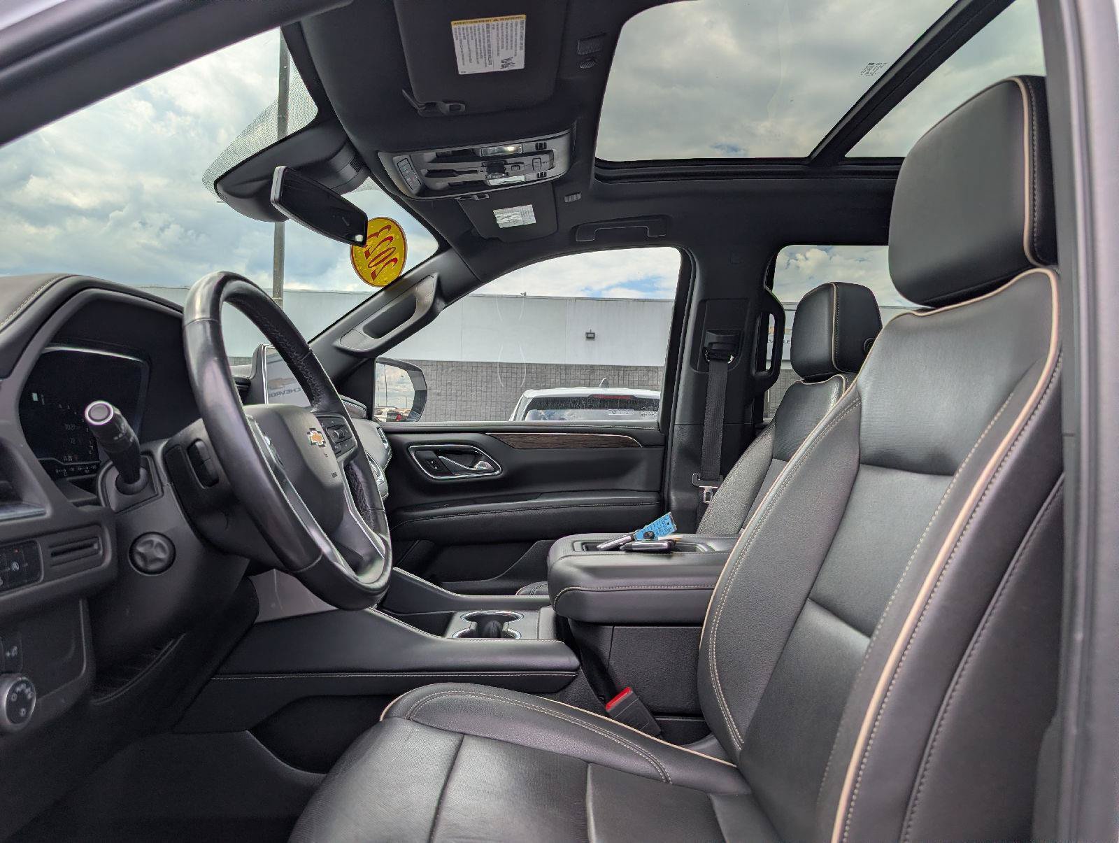Used 2023 Chevrolet Tahoe Premier AWD/4WD image 8