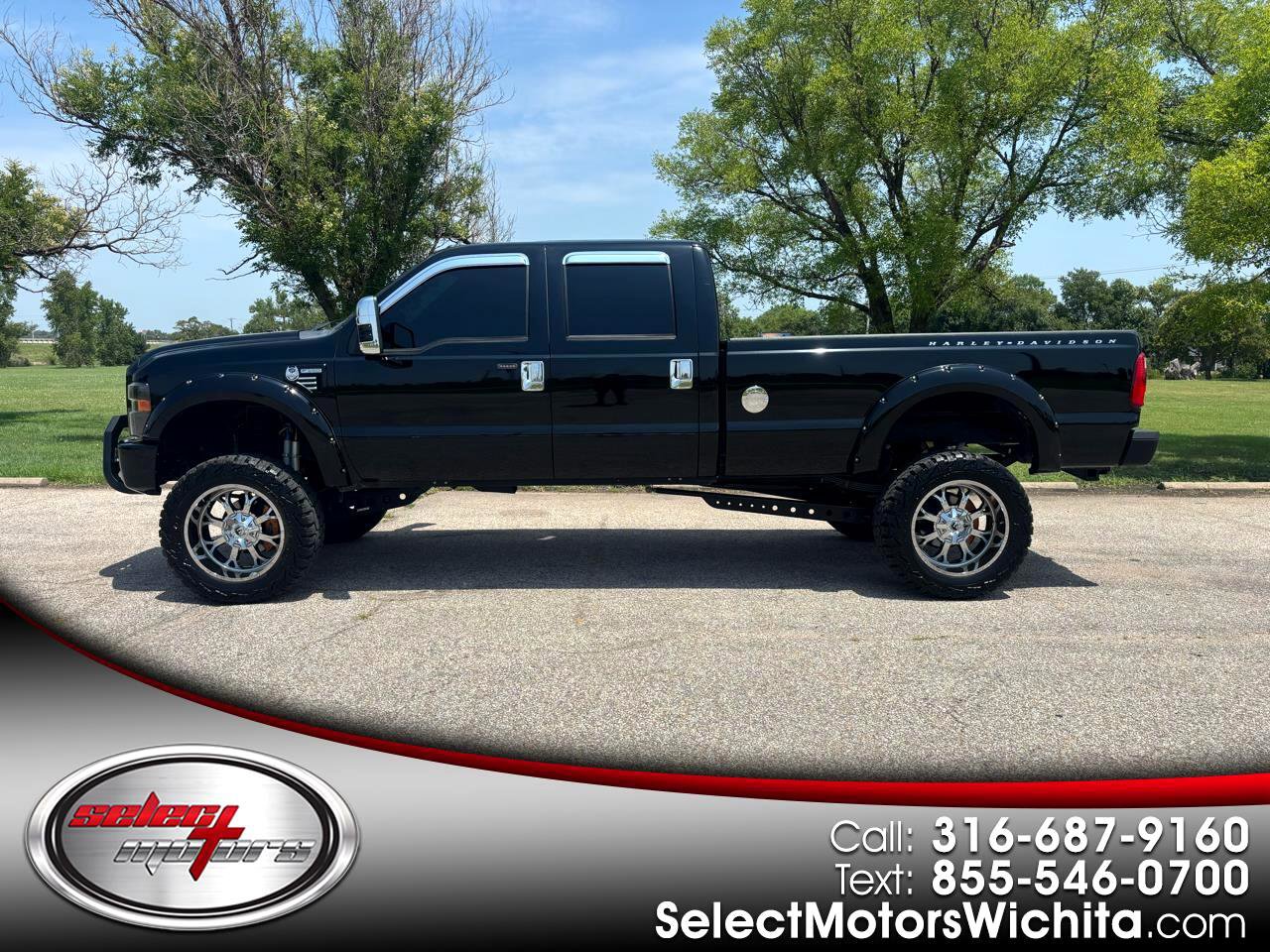 Used 2009 Ford F350 Harley-Davidson image 1