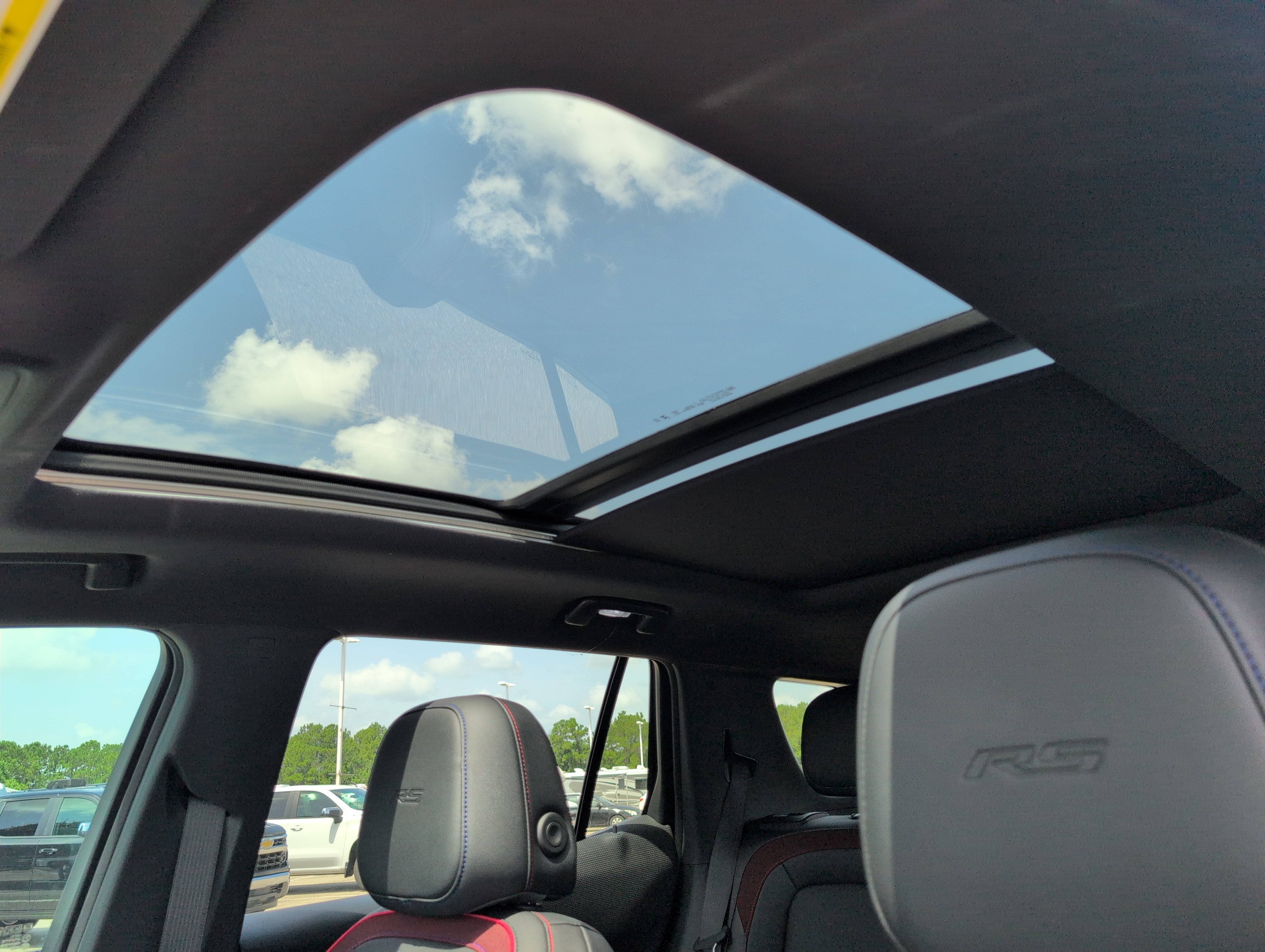Used 2026 Chevrolet Equinox RS FWD image 13