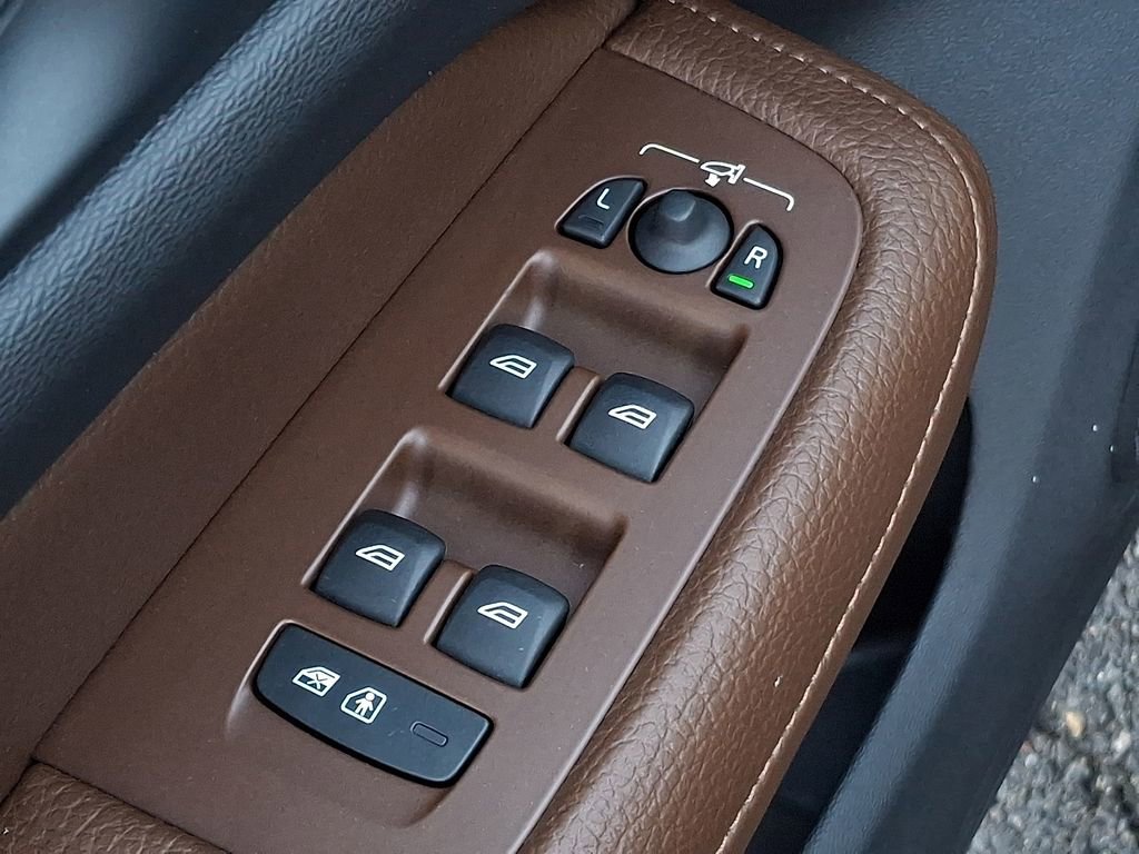 Used 2019 Volvo S60 T6 Inscription image 24