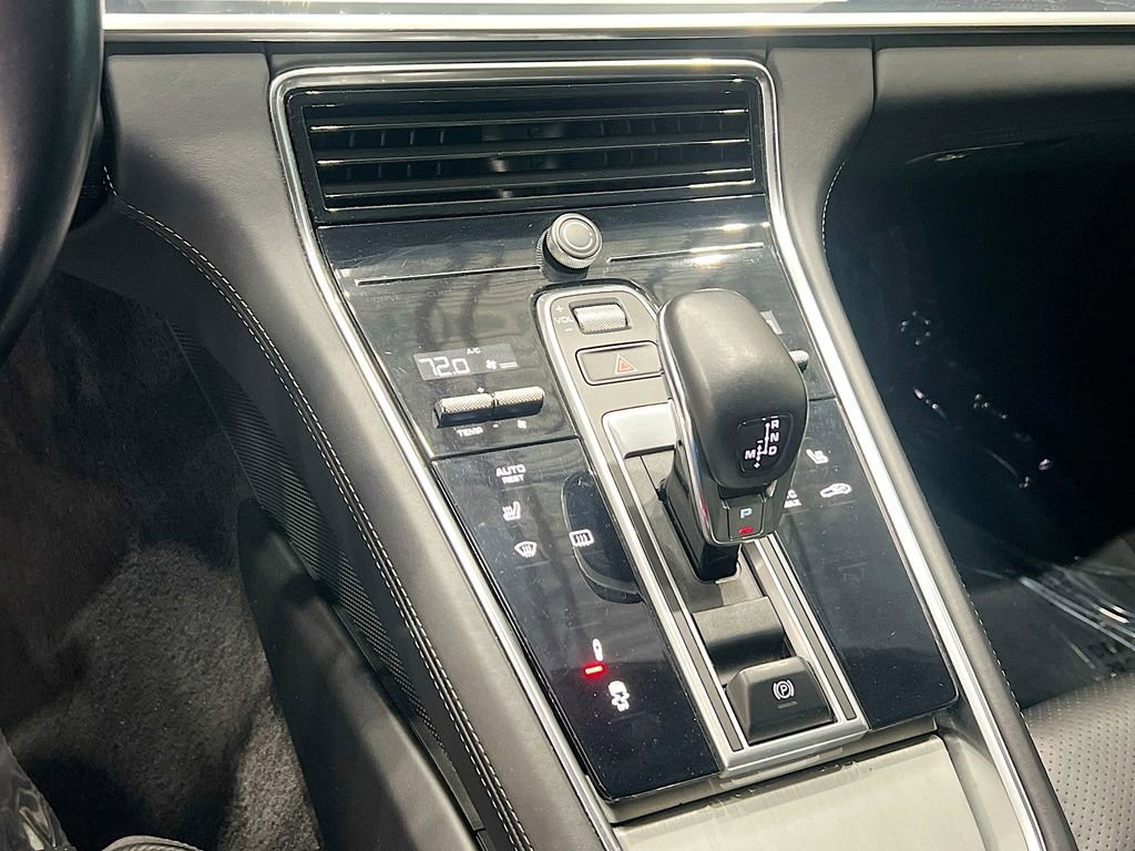 Used 2017 Porsche Panamera 4S image 28