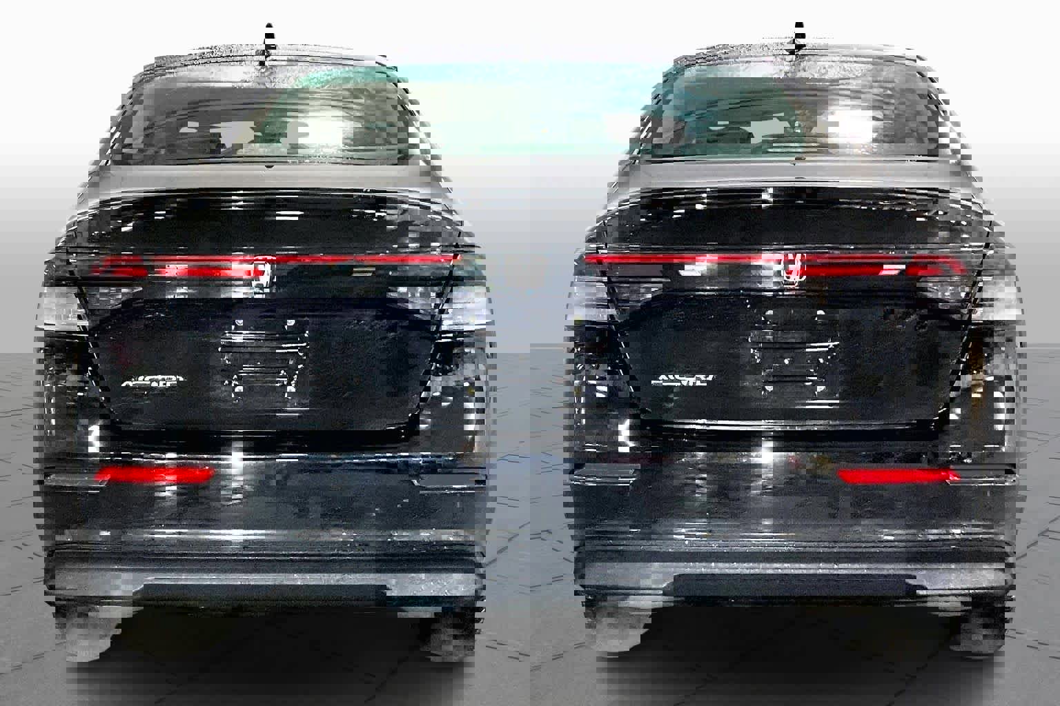 Used 2023 Honda Accord EX image 4