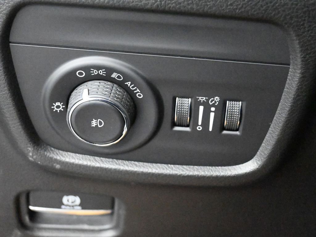 New 2026 Jeep Grand Cherokee L Limited image 28