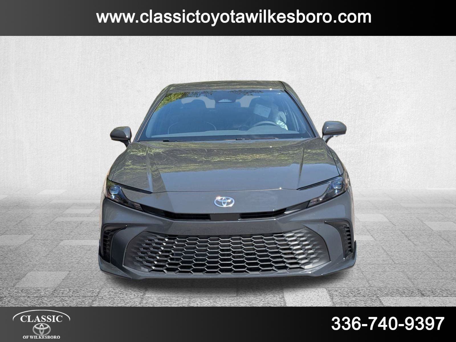 New 2026 Toyota Camry SE image 2