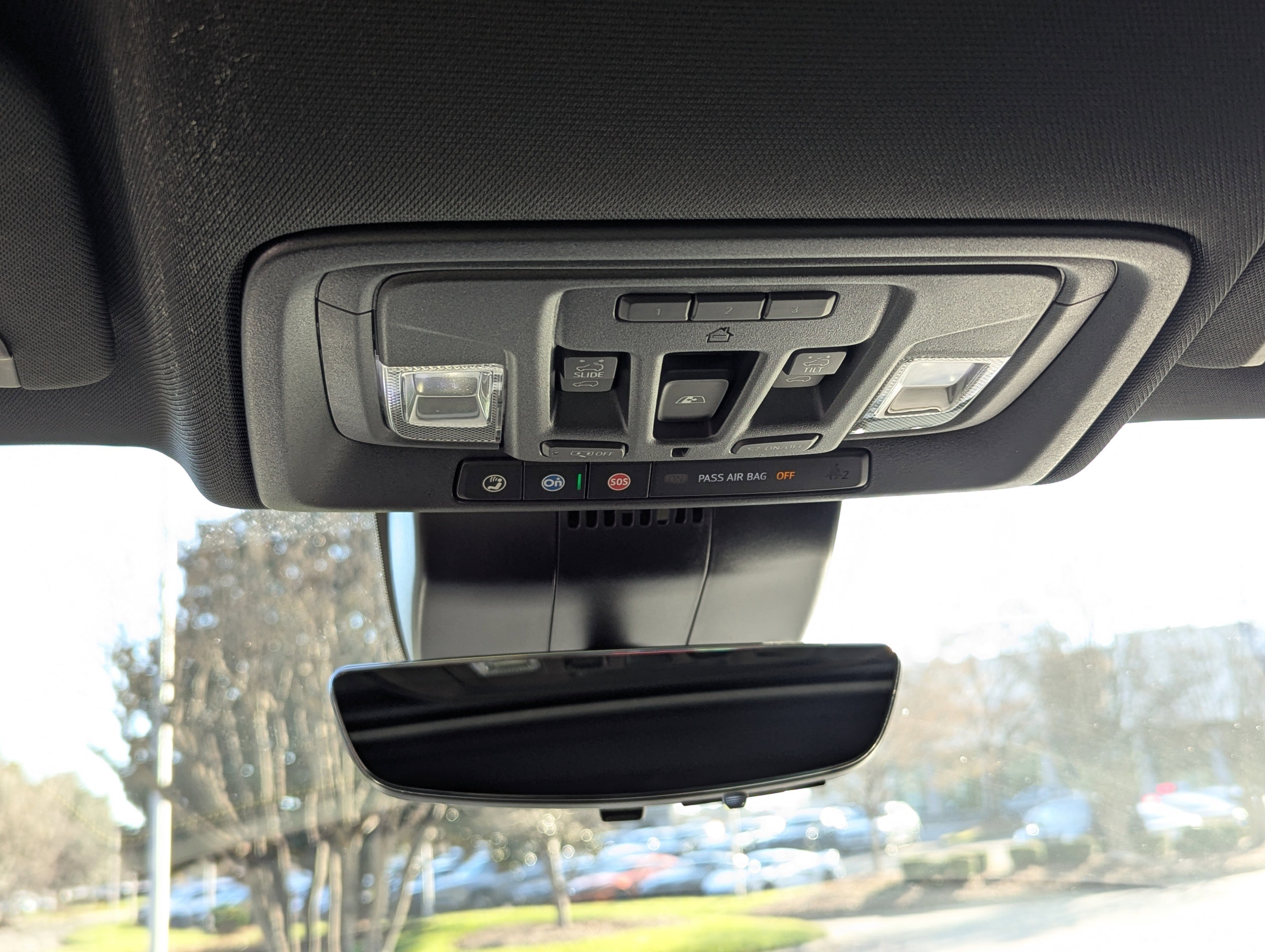 Used 2022 Chevrolet Silverado 1500 ZR2 w/ Technology Package image 26