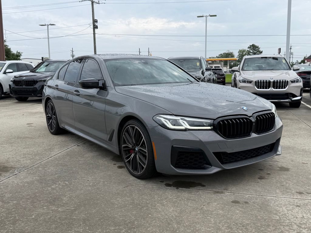 Used 2021 BMW 540i w/ M Sport Package RWD image 3