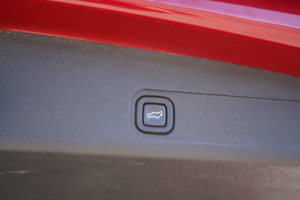 Used 2013 Chevrolet Tahoe LT image 25