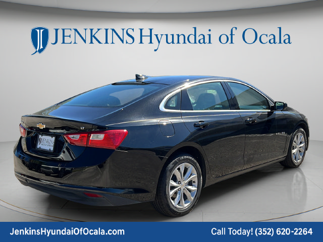 Used 2025 Chevrolet Malibu LT FWD image 3