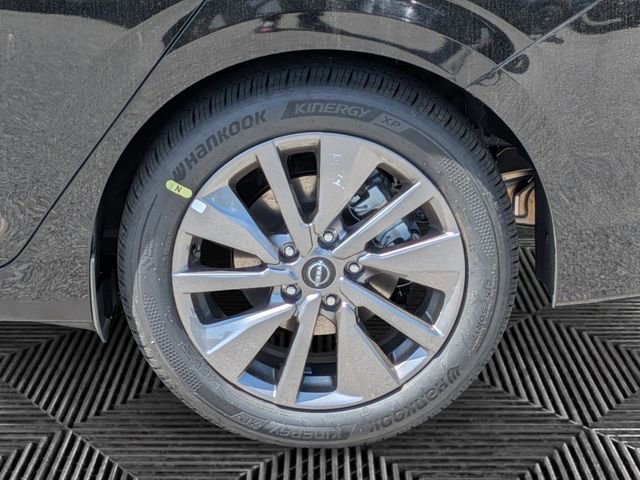 New 2026 Nissan Sentra SL w/ Floor Mat Package FWD image 9