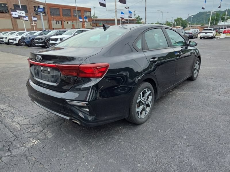 Used 2021 Kia Forte LXS FWD image 7