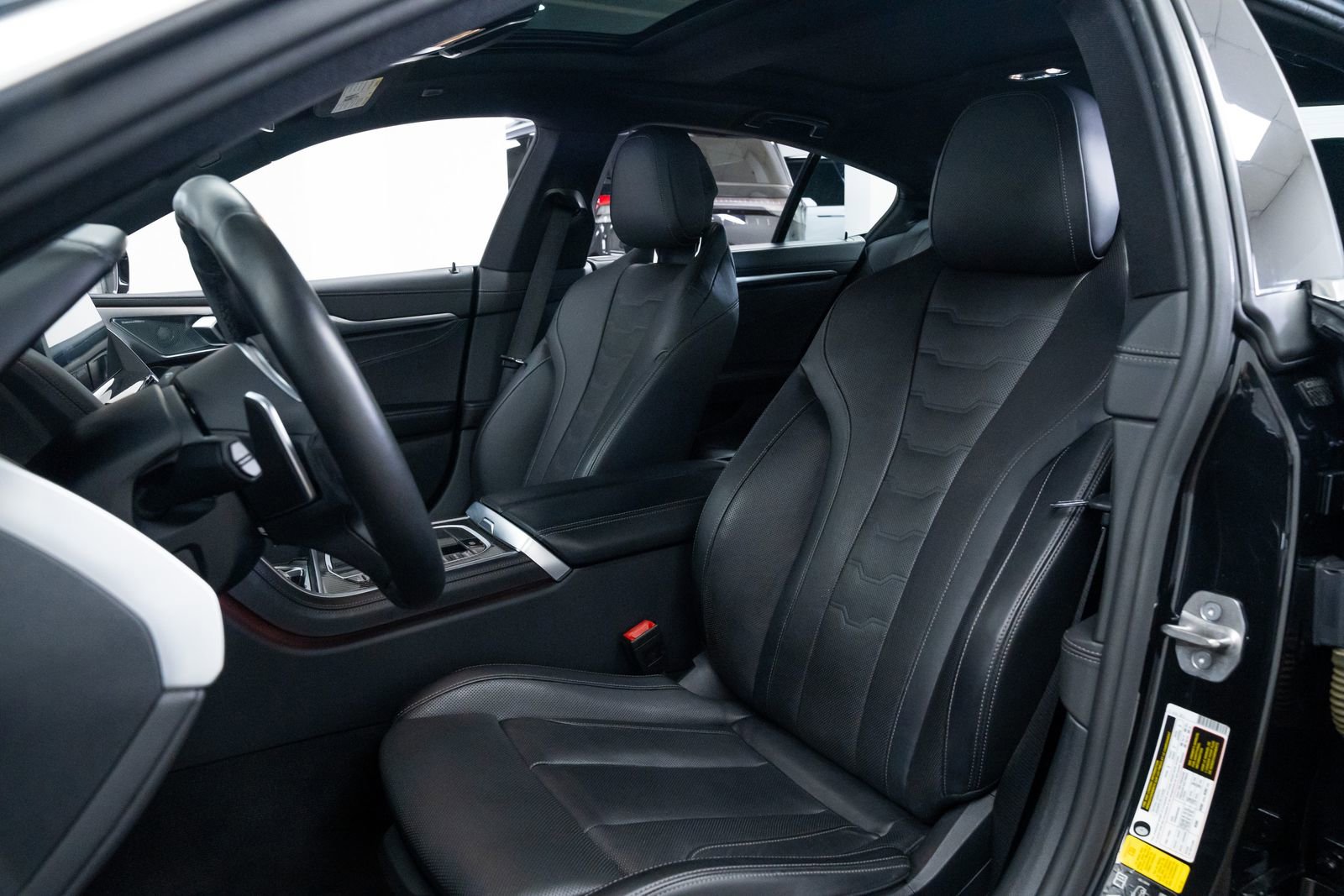 Used 2022 BMW M850i Gran Coupe xDrive image 17