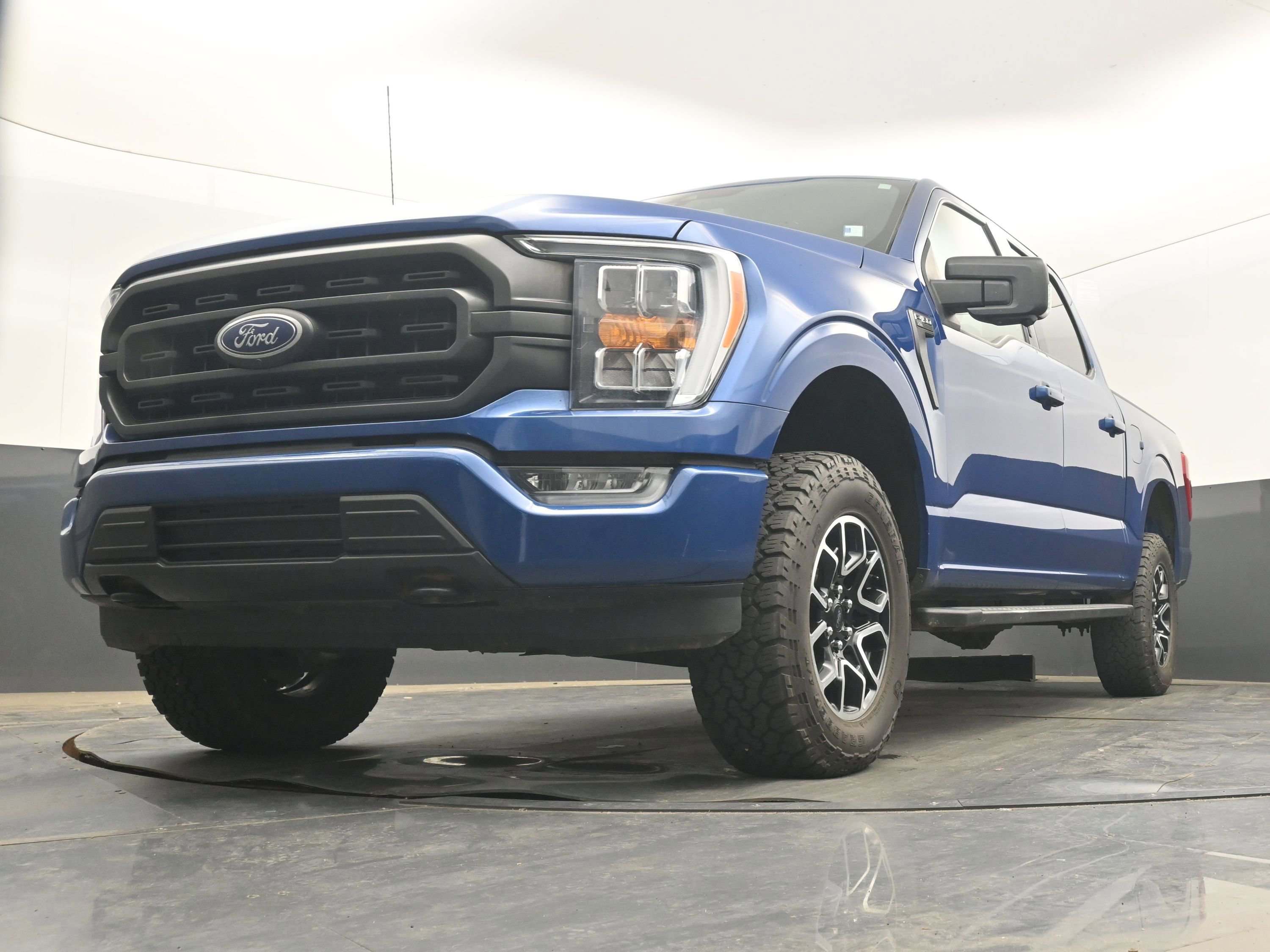 Used 2023 Ford F150 XLT w/ Equipment Group 302A High AWD/4WD image 27