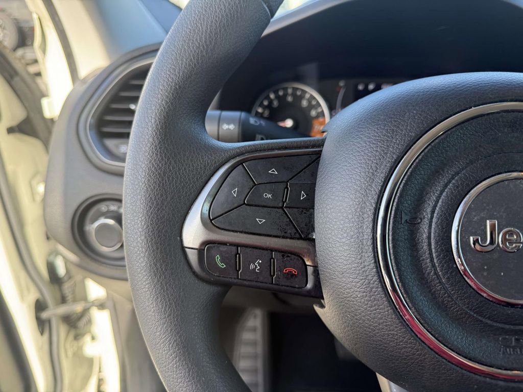 Used 2022 Jeep Renegade Sport w/ Sport Appearance Group image 17