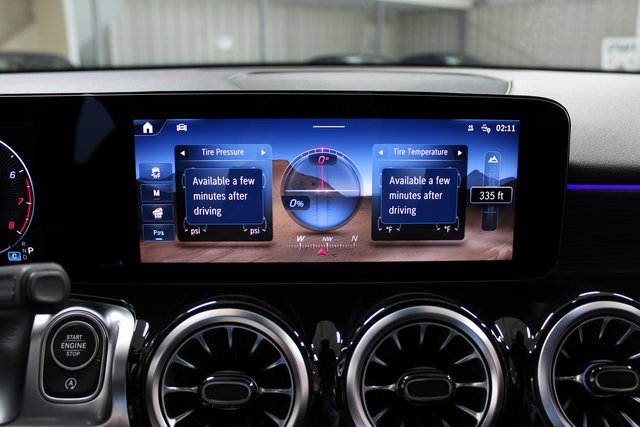 Used 2024 Mercedes-Benz GLB 250 4MATIC image 26