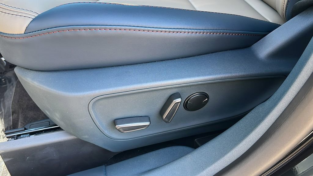 New 2025 Ford Maverick Lariat w/ 4K Tow Package image 11