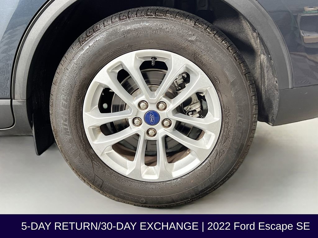Used 2022 Ford Escape SE w/ Convenience Package FWD image 35