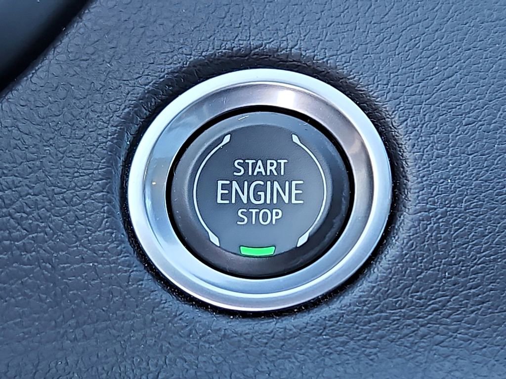 Used 2023 Cadillac XT4 Premium Luxury w/ Cold Weather Package image 22